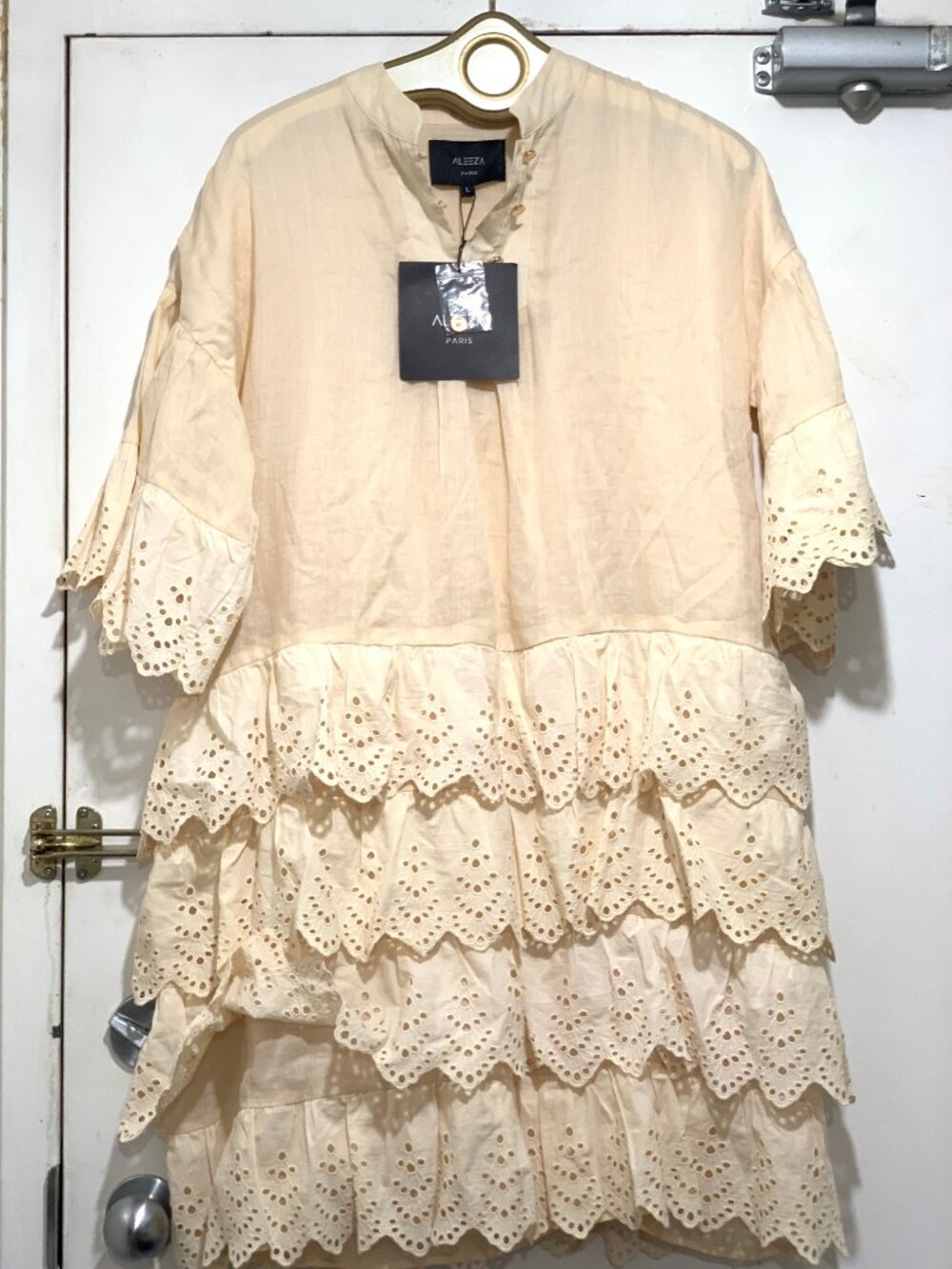 NEW ALEEZA PARIS EYELET RUFFLED MIDI DRESSES SIZE L